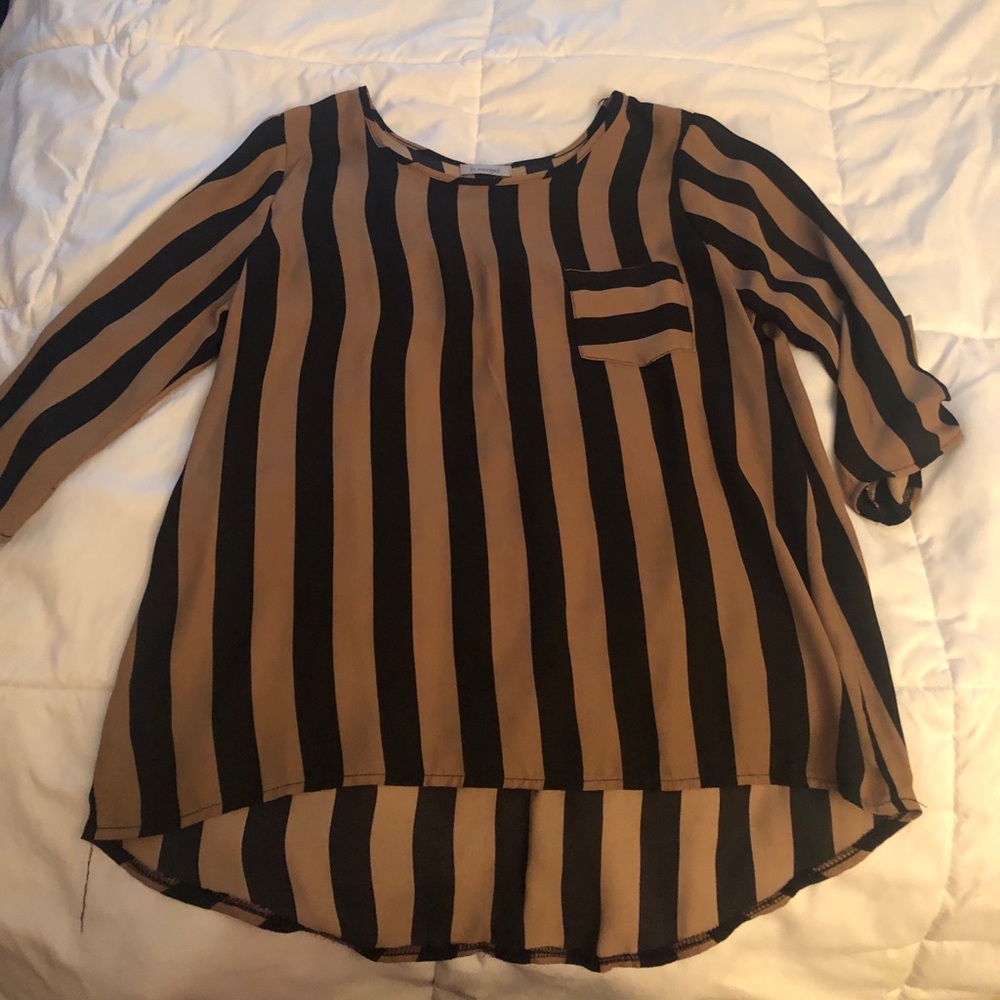 Cute blouse!